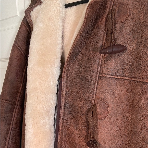 Women’s Brown Shearling Coat - Picture 10 of 15